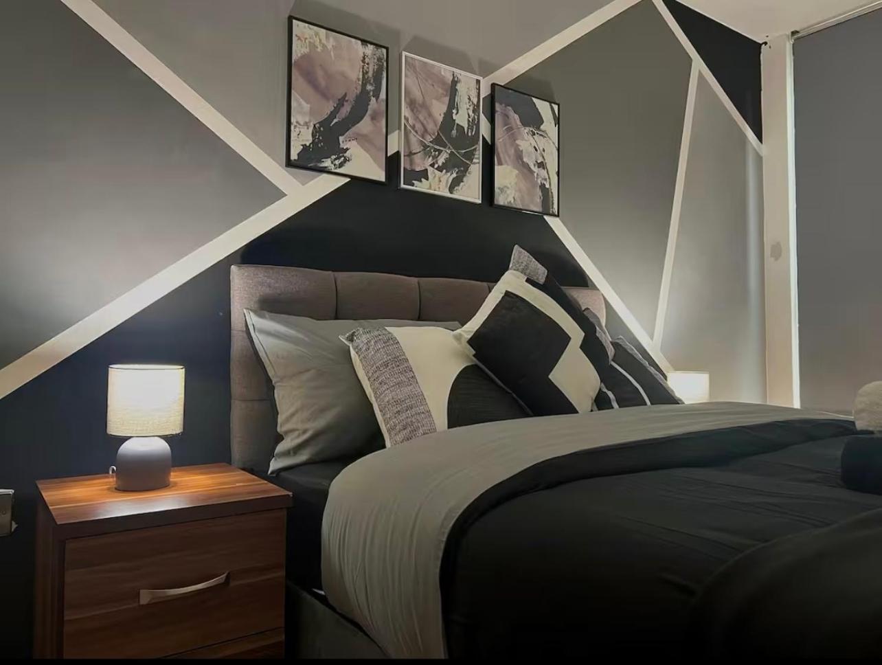 Penthouse Gem, Central, Scenic Views, Stylish, Modern, City Centre 2Br Sheffield Exterior foto