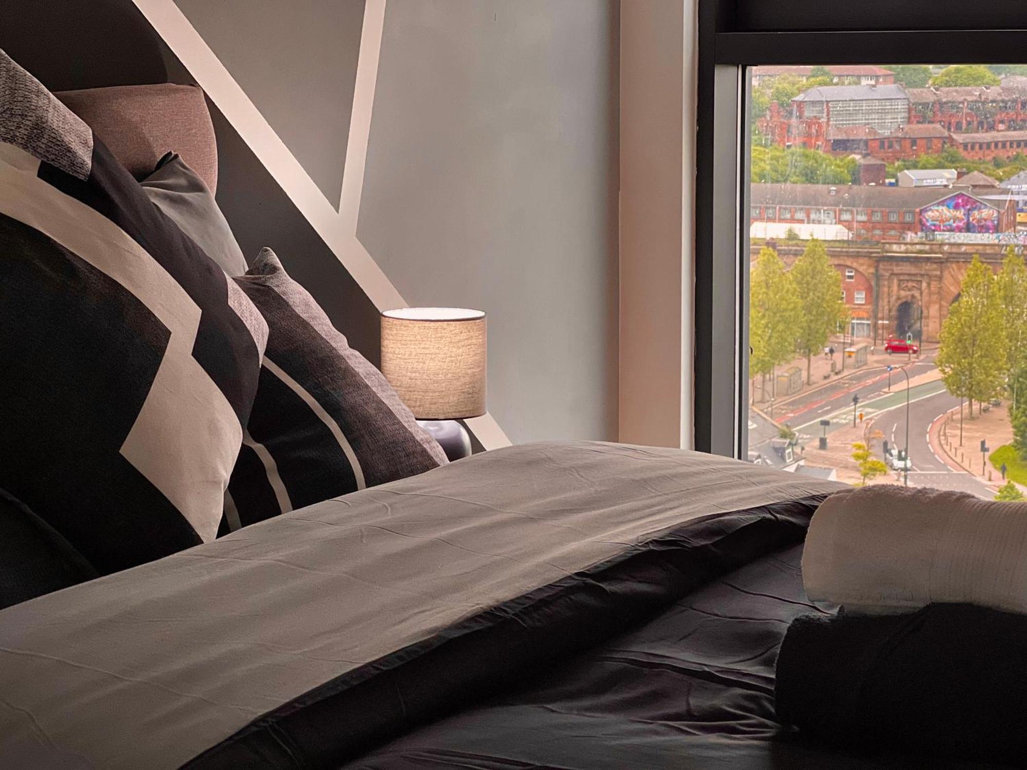 Penthouse Gem, Central, Scenic Views, Stylish, Modern, City Centre 2Br Sheffield Exterior foto