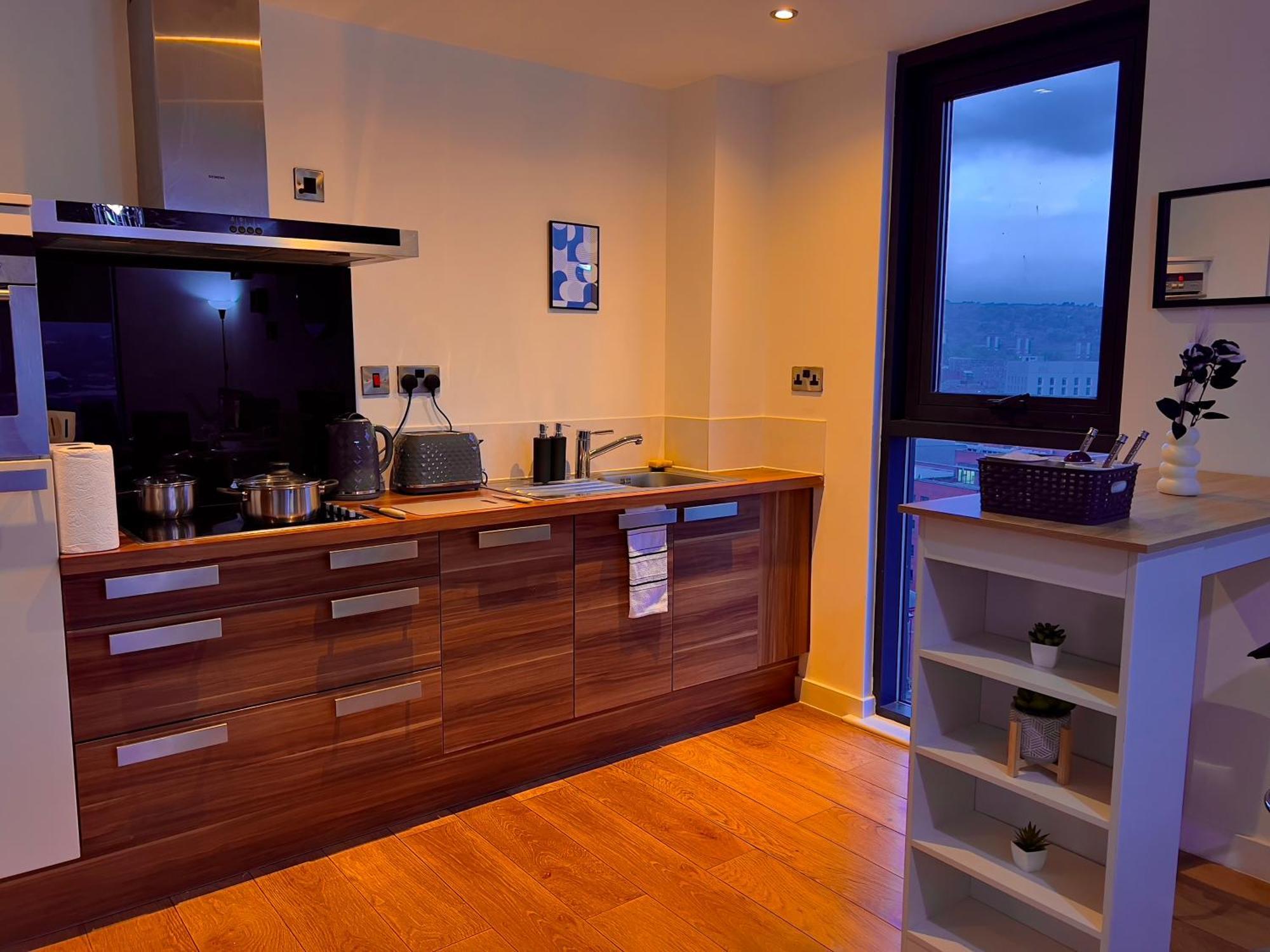 Penthouse Gem, Central, Scenic Views, Stylish, Modern, City Centre 2Br Sheffield Exterior foto
